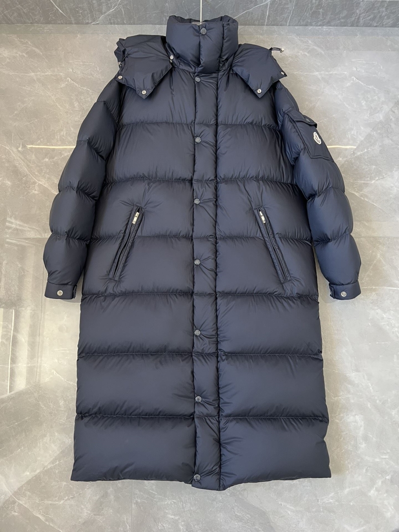 G*u*i down coat